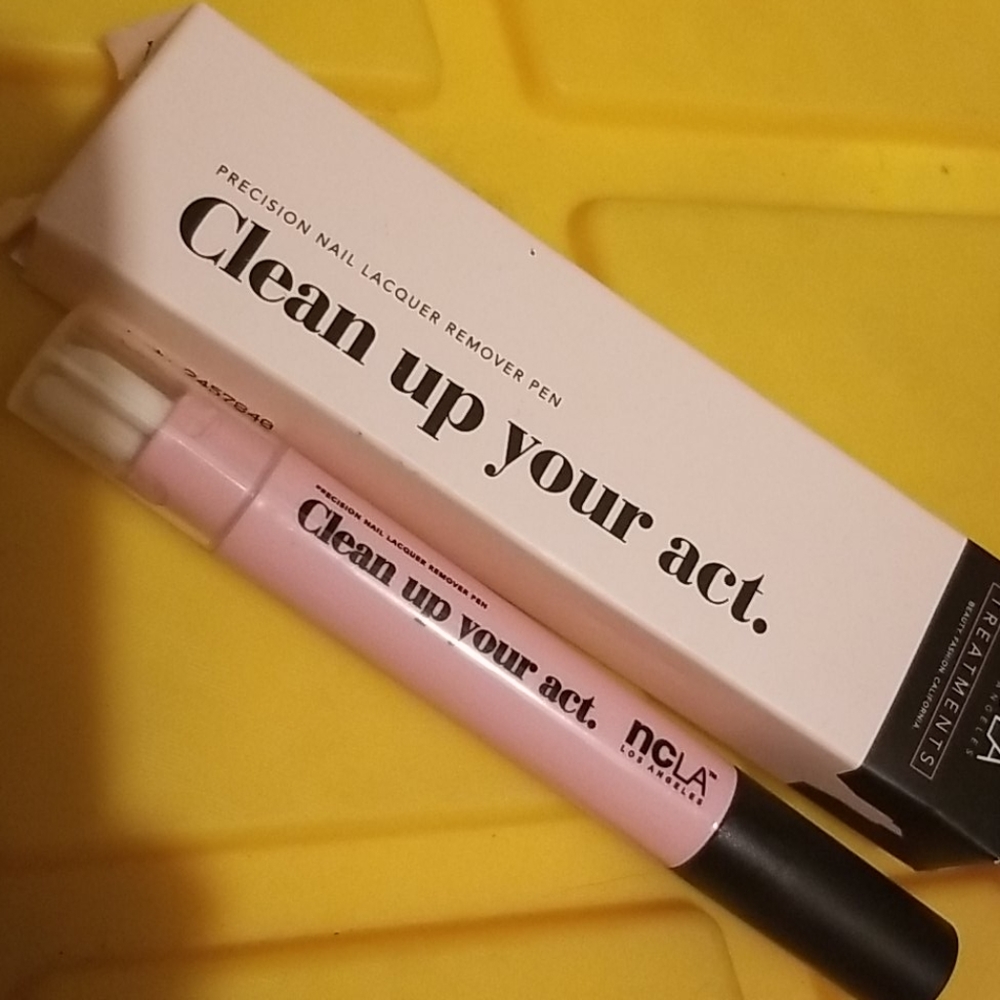 4/25 bundle item. ncla Treatments nail lacquer Remover Pen